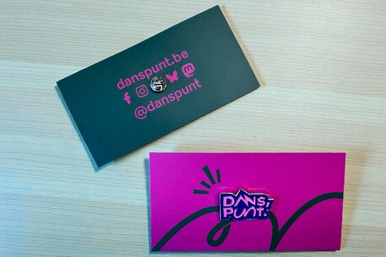 Danspunt: Pins & speldjes
