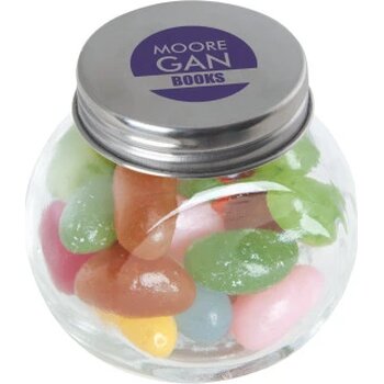 Kleine glazen pot gevuld met snoep Zilver