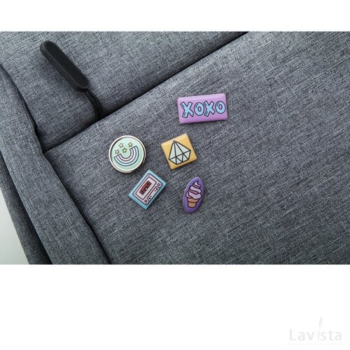 Oran Metalen Badge Zilver