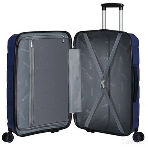 American Tourister Air Move Spinner 66
