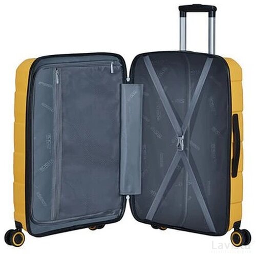 American Tourister Air Move Spinner 66