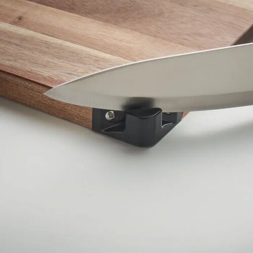 Houten snijplank met messenslijper Bruin