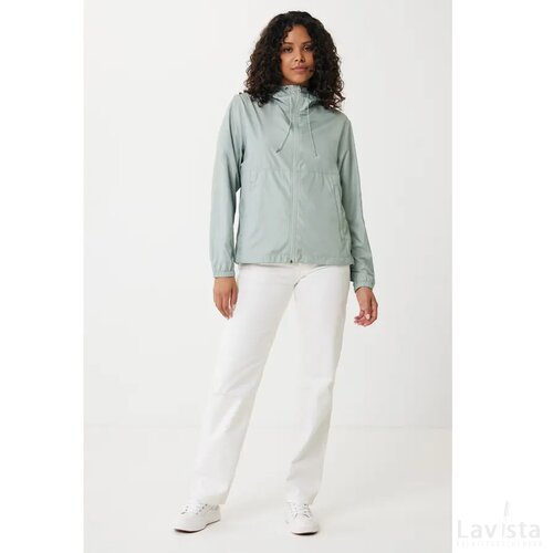 Iqoniq Logan gerecycled polyester lichtgewicht jas iceberg green