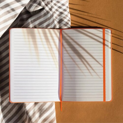 A5-notitieboek van PU met FSC-pagina's oranje