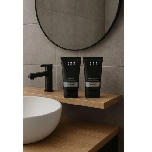 Janzen Direct Mail Giftset Skin 90 - 2 Items